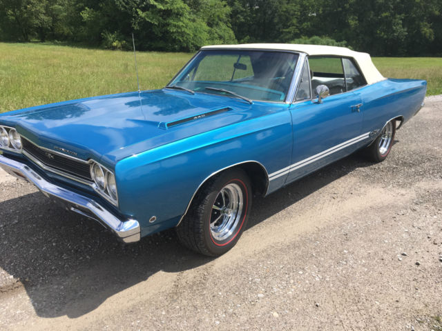 68 gtx 4 speed convertible 440 nice! clone