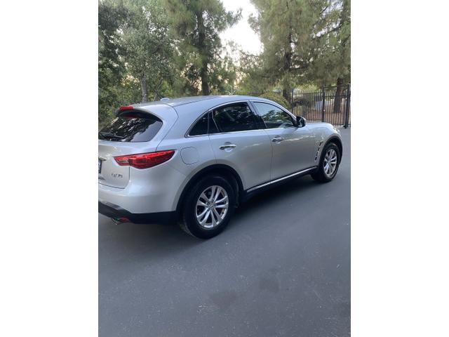 2016 infiniti qx70 base