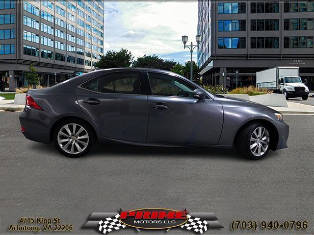 2016 lexus is 200t base