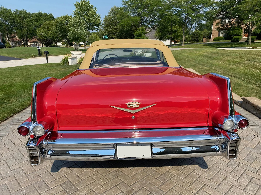 cadillac series 62