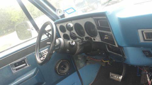 classic 1983 chevrolet c-10 scottsdale v8 not running has orig 350 engine cool