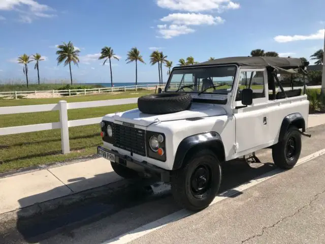 1986 land rover defender 90 soft top