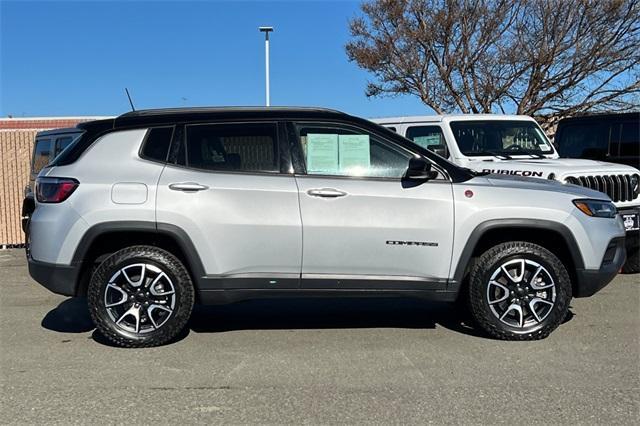 2024 jeep compass trailhawk