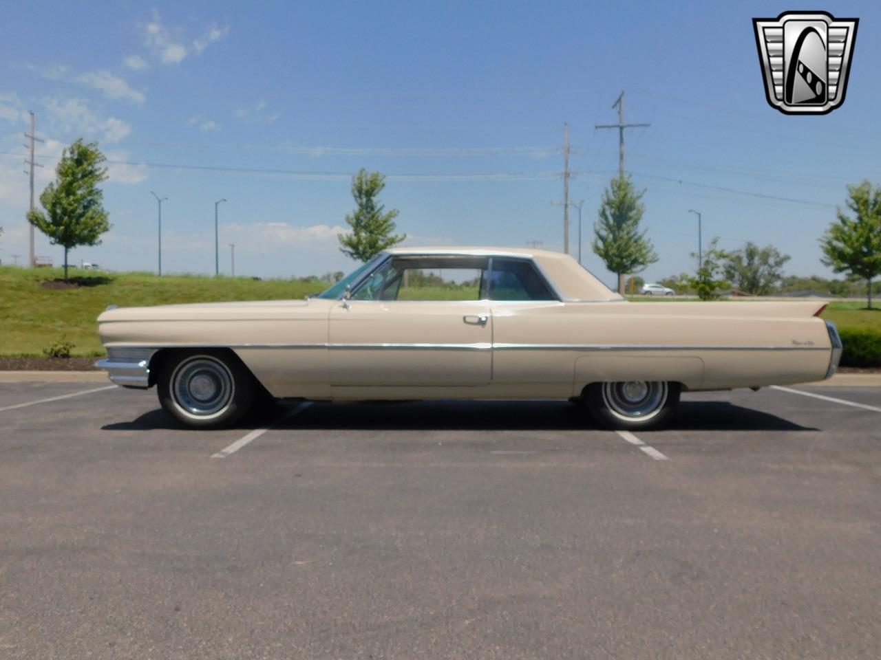 1964 cadillac coupe deville