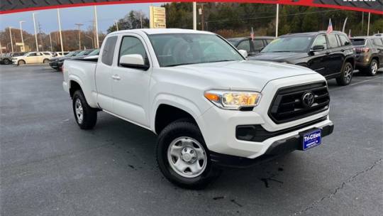 2022 toyota tacoma sr