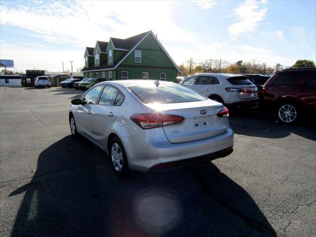 2018 kia forte lx