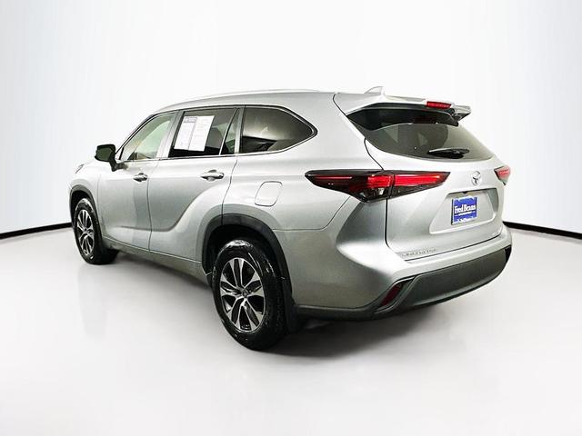 2024 toyota highlander xle