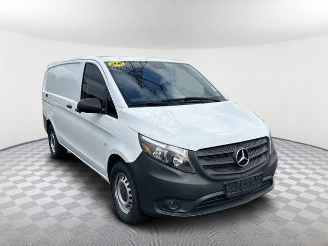 2022 mercedes-benz metris base