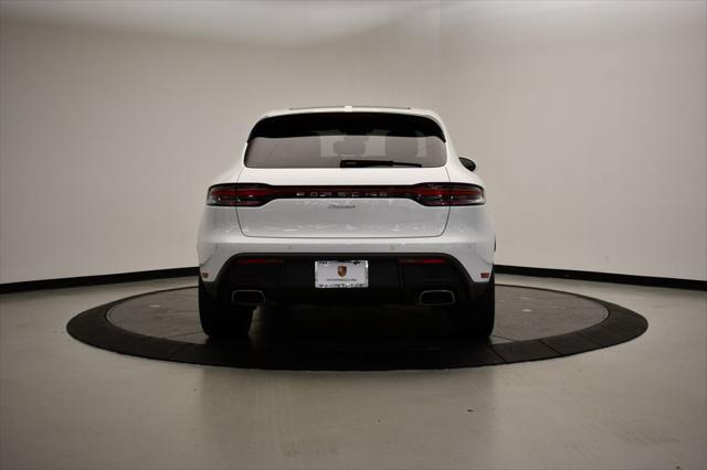 2024 porsche macan base