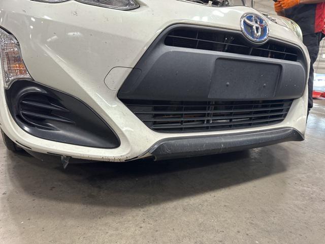 2017 toyota prius c four