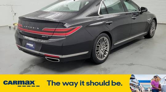 2022 Genesis G90