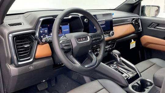 2024 GMC Canyon