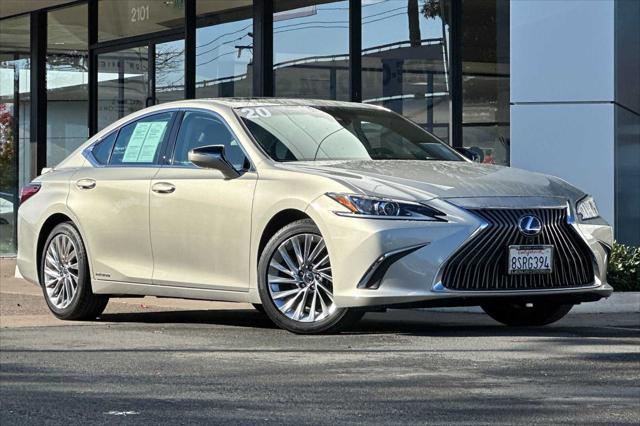 2020 lexus es 300h luxury