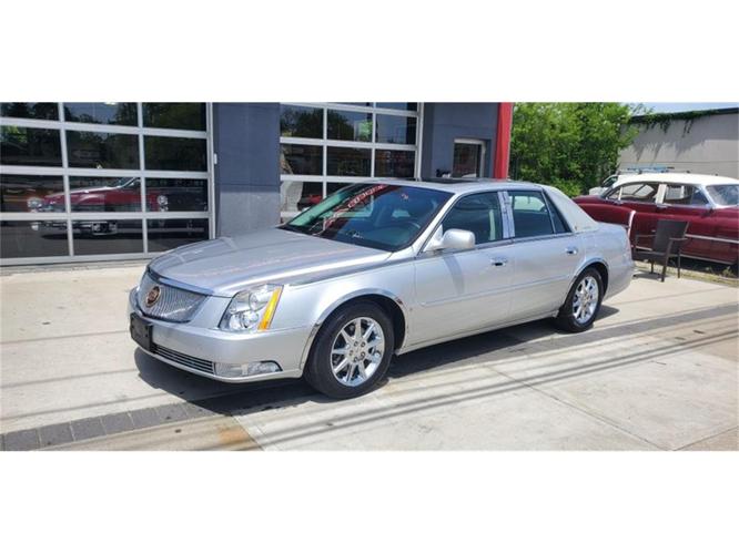 2010 cadillac dts in west babylon, new york