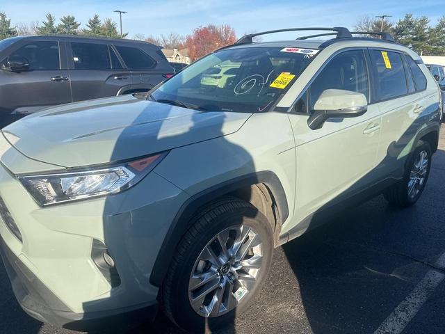 2019 toyota rav4 xle premium