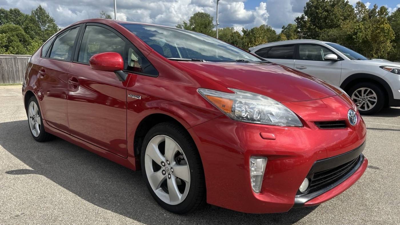 2012 toyota prius two