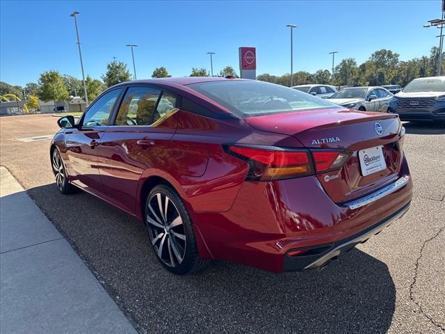 2020 nissan altima sr fwd