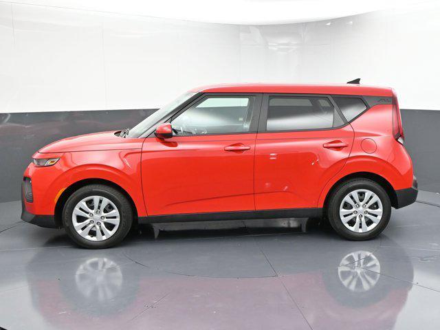 2022 kia soul lx