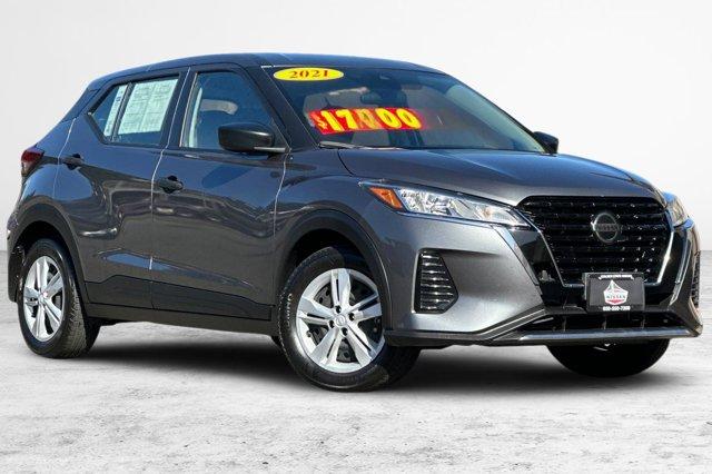 2021 nissan kicks s