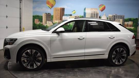 2025 Audi Q8