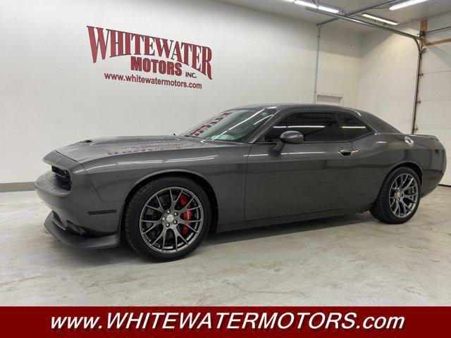 2016 dodge challenger srt 392