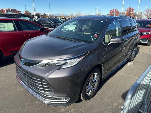 2021 toyota sienna limited