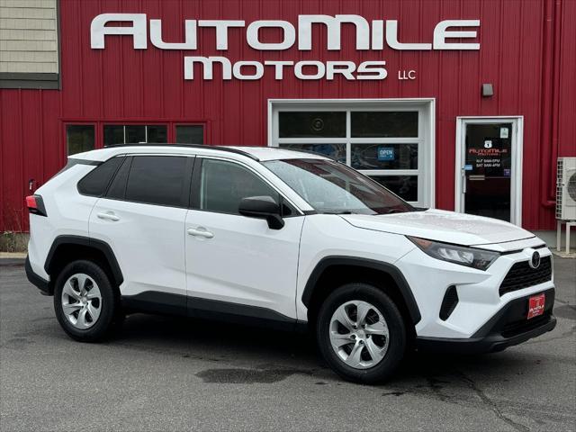 2021 toyota rav4 le