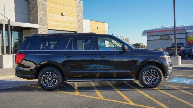 2022 ford expedition max xlt