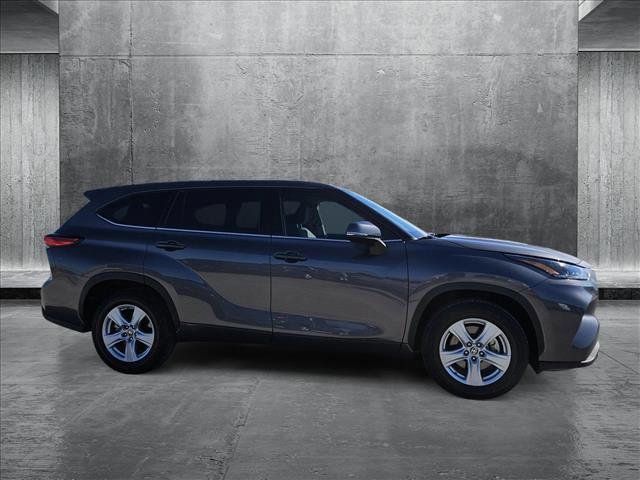 2021 toyota highlander l