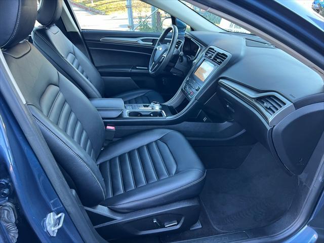 2019 ford fusion hybrid sel