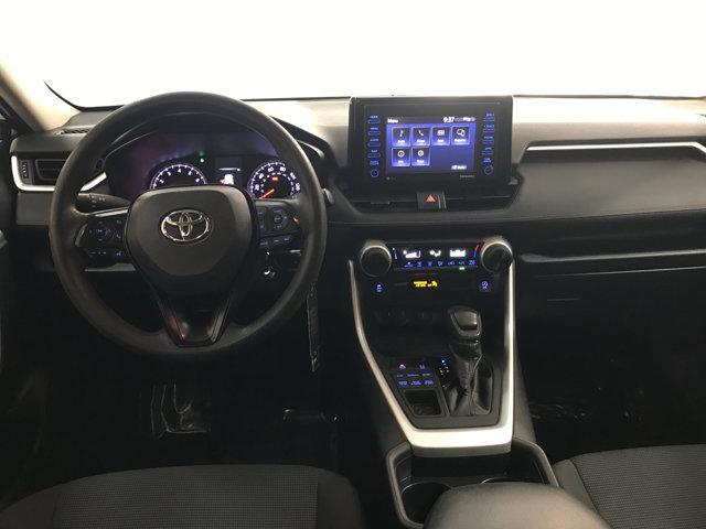 2020 toyota rav4 le