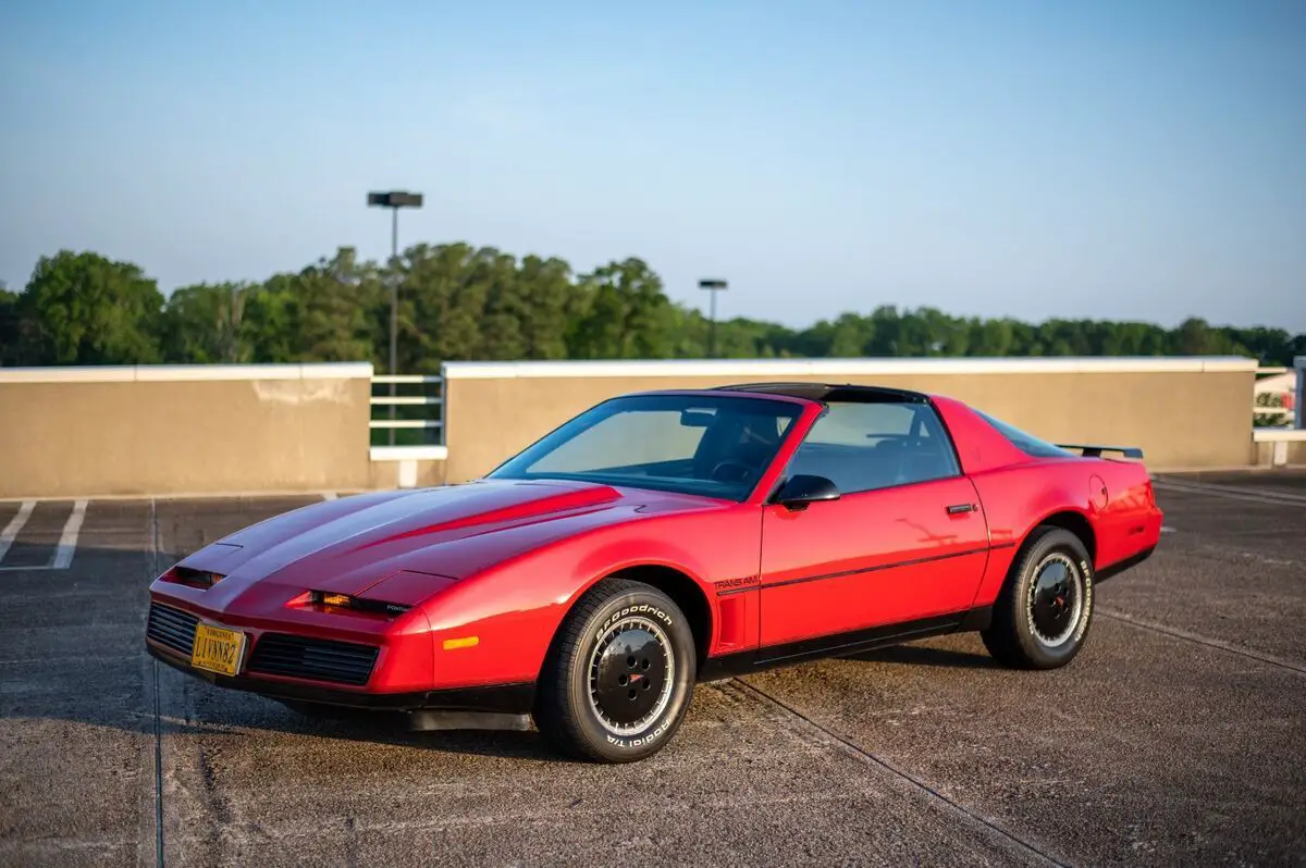 44,000 mile survivor, fully loaded, t-tops, 15in turbo cast wheels, auto