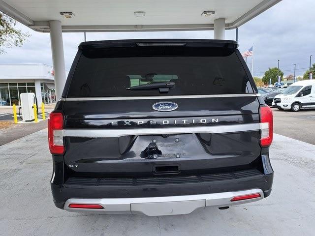 2022 ford expedition xlt