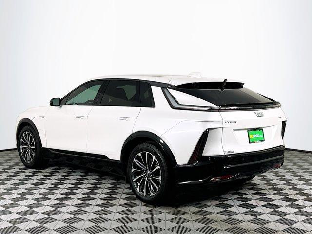 2024 cadillac lyriq sport