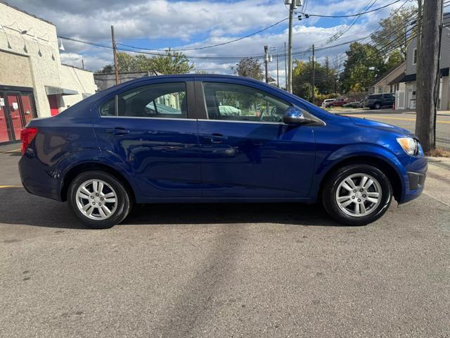 2013 chevrolet sonic lt
