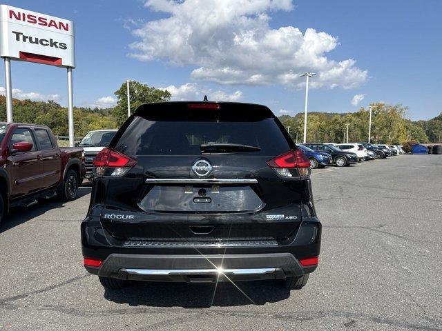 2020 nissan rogue s