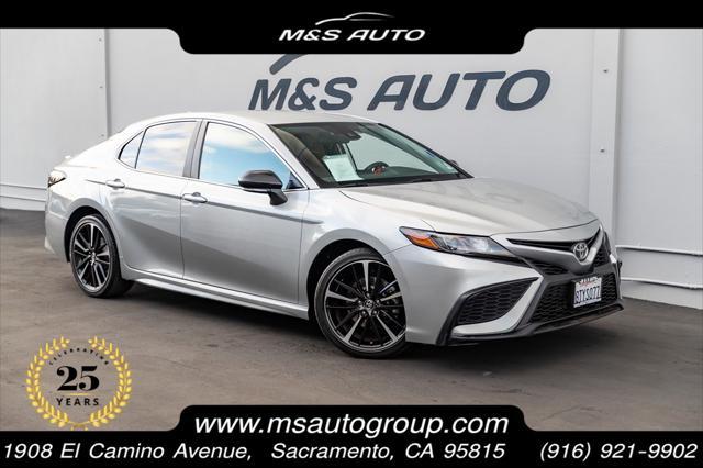 2021 toyota camry se
