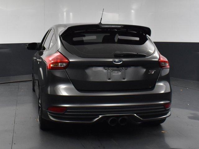 2016 ford focus st base