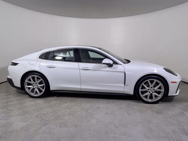 2024 porsche panamera 4