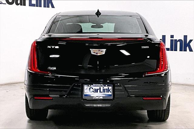 2019 cadillac xts base