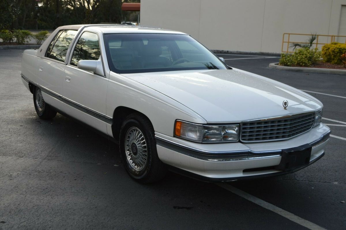 1994 cadillac deville 56k miles white/creme high bid wins cold a/c nice in fl!!!