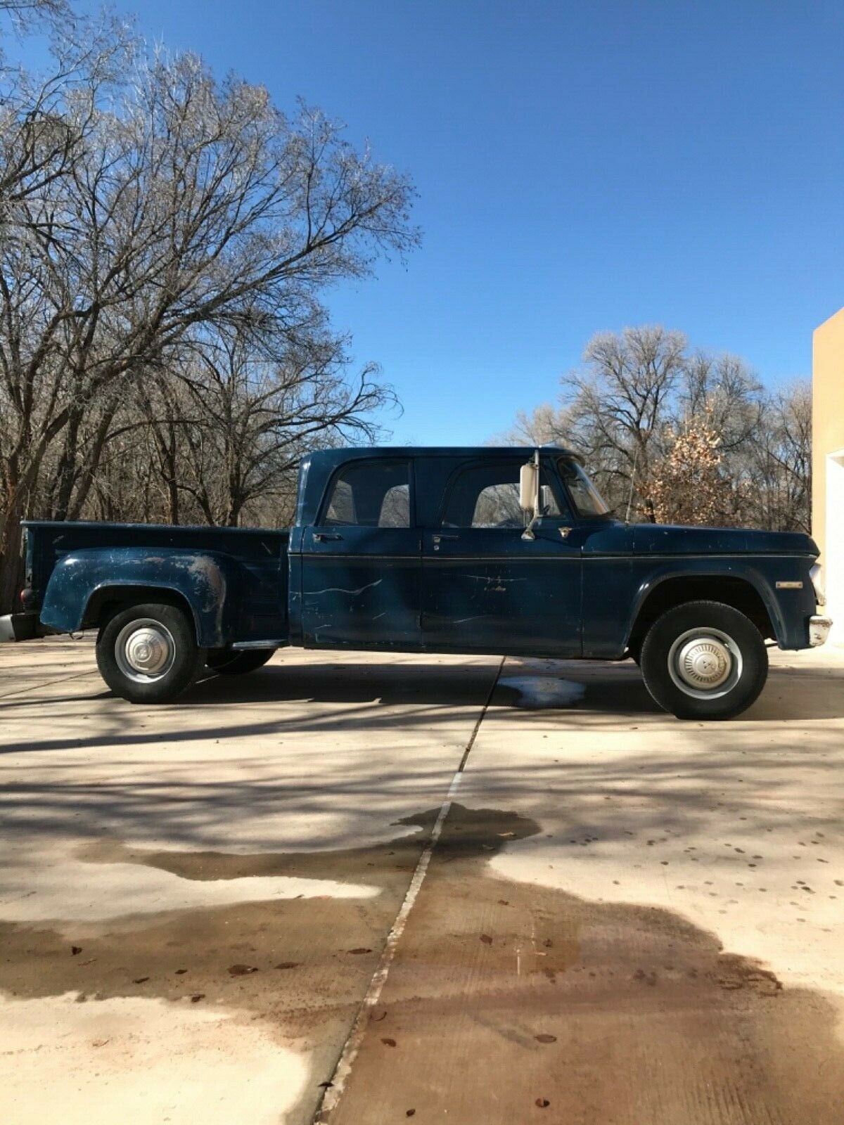 1971 dodge sweptline crew cab short bed d200