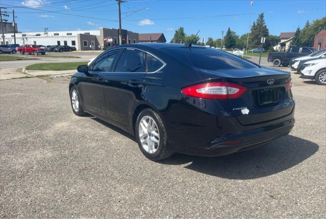 2016 ford fusion se
