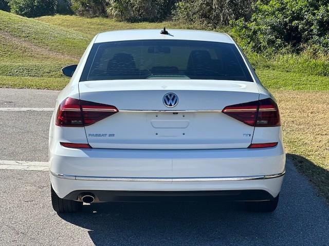 2017 volkswagen passat 1.8t se