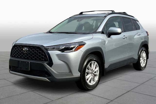 2022 toyota corolla cross le