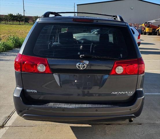 2006 toyota sienna ce