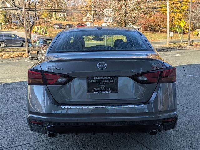2023 nissan altima sr fwd