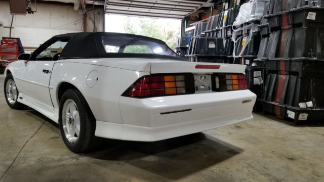 1991 chevrolet camaro z28 convertible 5.0 only 39k miles!!