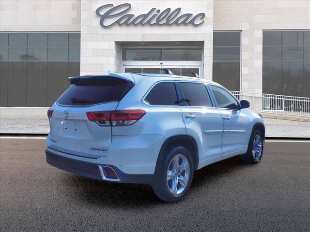 2018 toyota highlander limited