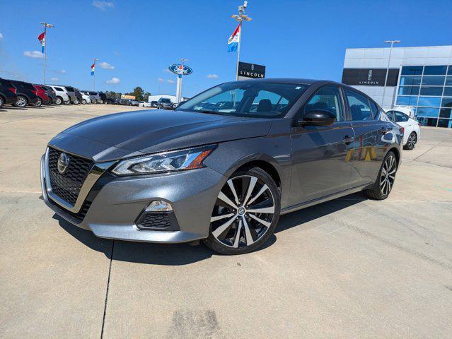 2022 nissan altima sr fwd